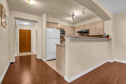 2102-5113 Garden City Road, Richmond, BC 