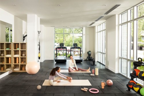 407-2385 Emery Court, North Vancouver, BC 