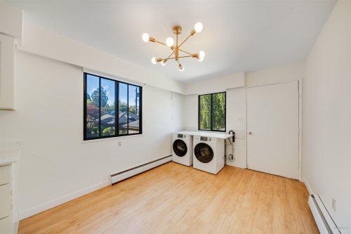 4565 9Th Avenue W, Vancouver, BC 