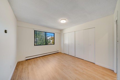 4565 9Th Avenue W, Vancouver, BC 