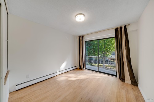 4565 9Th Avenue W, Vancouver, BC 