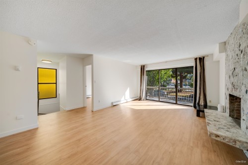 4565 9Th Avenue W, Vancouver, BC 