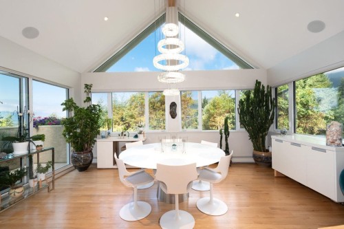 5480 Keith Road, West Vancouver, BC 