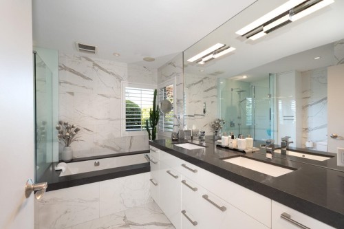 5480 Keith Road, West Vancouver, BC 