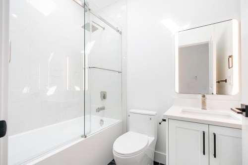 2972 7Th Avenue E, Vancouver, BC 