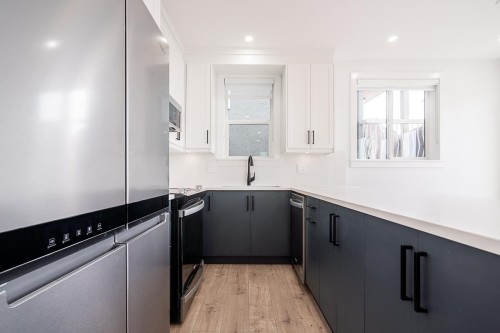 2970 7Th Avenue E, Vancouver, BC 