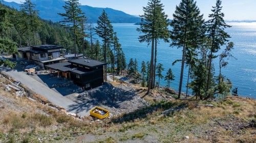 775 Seymour Bay Drive  Bowen Island, BC V0N 1G2