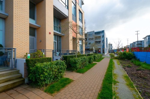 2063 10Th Avenue W, Vancouver, BC 