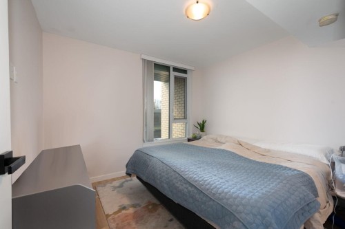 2063 10Th Avenue W, Vancouver, BC 