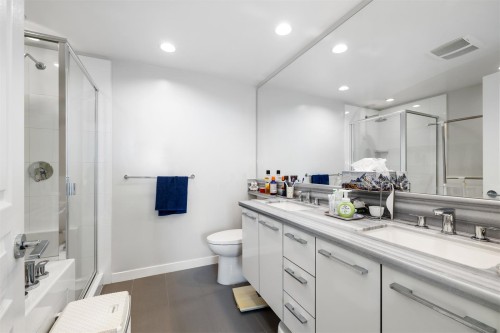 2502-3093 Windsor Gate, Coquitlam, BC 