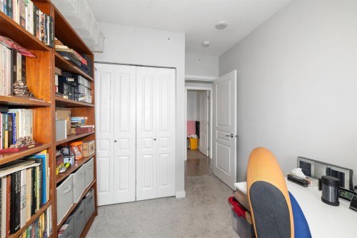 2502-3093 Windsor Gate, Coquitlam, BC 