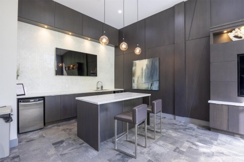 2502-3093 Windsor Gate, Coquitlam, BC 