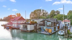 7-23000 Dyke Road  Richmond, BC V6V 2H3