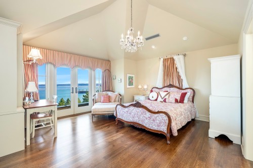 4672 Clovelly Walk, West Vancouver, BC 