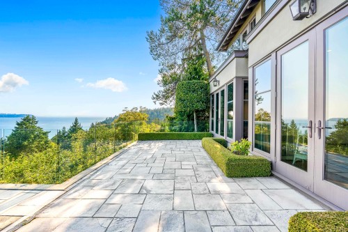 4672 Clovelly Walk, West Vancouver, BC 