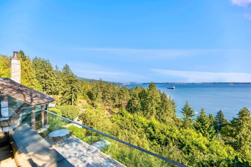 4672 Clovelly Walk, West Vancouver, BC 