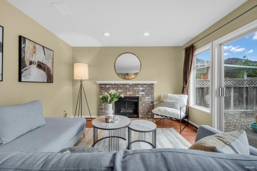 1830 Walnut Crescent, Coquitlam, BC 