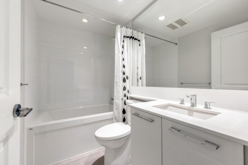 2406-6700 Dunblane Avenue, Burnaby, BC 