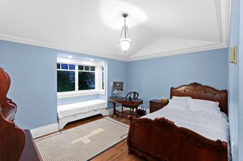 3090 Mathers Avenue, West Vancouver, BC 