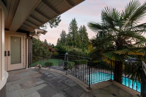 3090 Mathers Avenue, West Vancouver, BC 