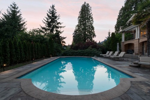 3090 Mathers Avenue, West Vancouver, BC 