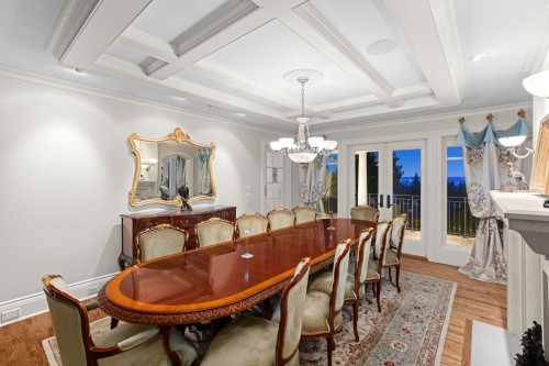 3090 Mathers Avenue, West Vancouver, BC 