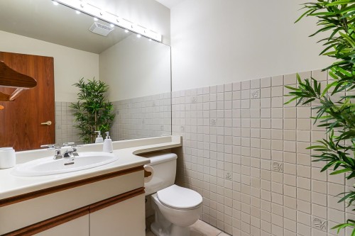 6379 Bruce Street, West Vancouver, BC 