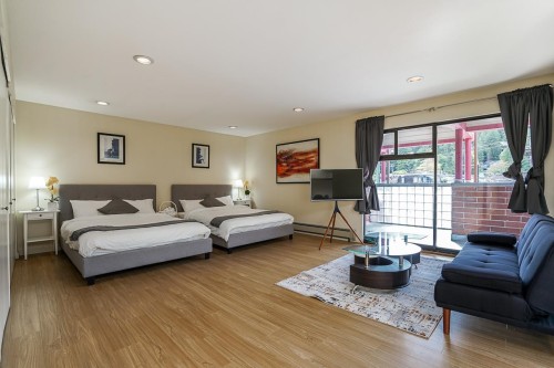 6379 Bruce Street, West Vancouver, BC 