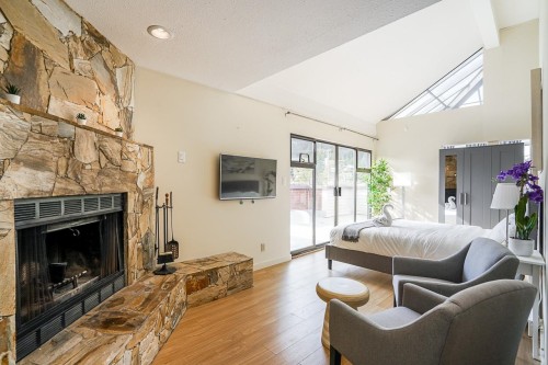 6379 Bruce Street, West Vancouver, BC 