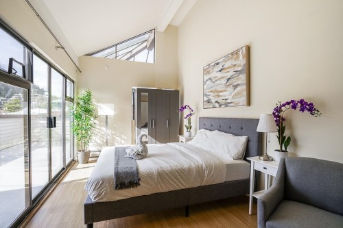 6379 Bruce Street, West Vancouver, BC 