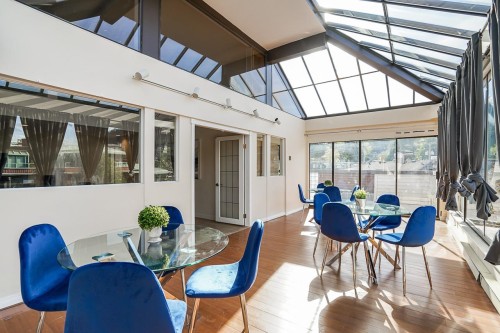 6379 Bruce Street, West Vancouver, BC 