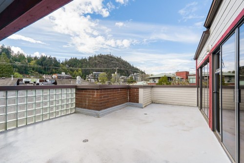 6379 Bruce Street, West Vancouver, BC 