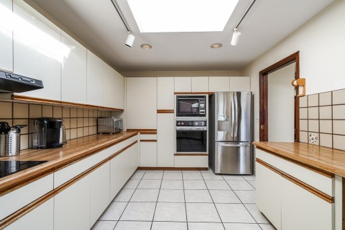 6379 Bruce Street, West Vancouver, BC 