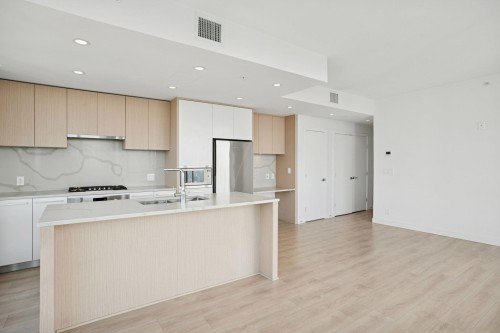 4201-567 Clarke Road, Coquitlam, BC 