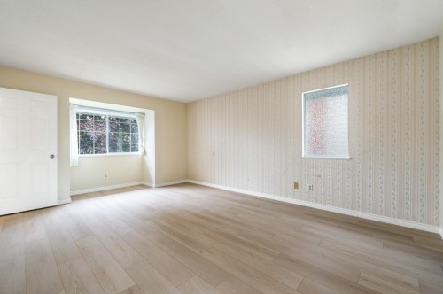 9506 Thomas Drive, Richmond, BC 