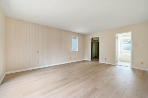 9506 Thomas Drive, Richmond, BC 