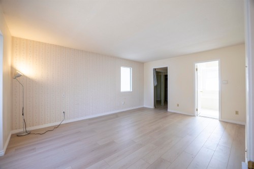 9506 Thomas Drive, Richmond, BC 