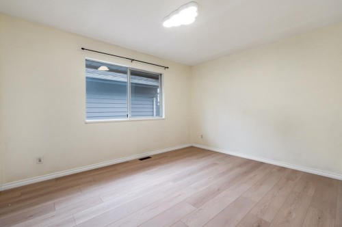 9506 Thomas Drive, Richmond, BC 