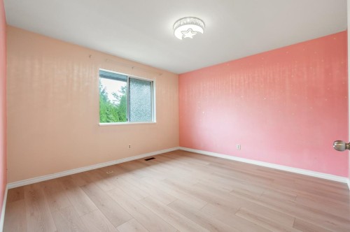 9506 Thomas Drive, Richmond, BC 