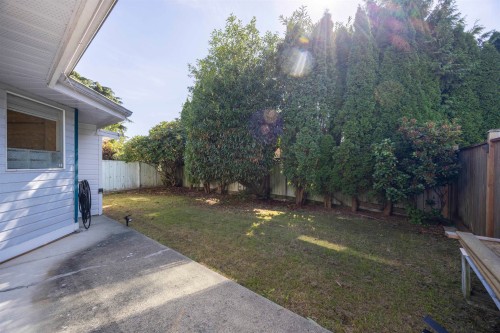 9506 Thomas Drive, Richmond, BC 