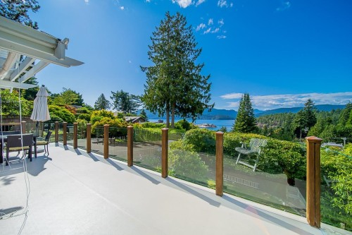 6245 Nelson Avenue  West Vancouver, BC V7W 2A2
