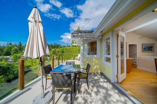 6245 Nelson Avenue, West Vancouver, BC 