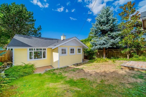 6245 Nelson Avenue, West Vancouver, BC 