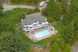 15333 Sheridan Drive  Pitt Meadows, BC V3Y 2T9