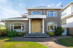 6669 Heather Street  Vancouver, BC V6P 3P3