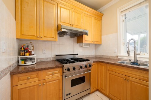 6669 Heather Street, Vancouver, BC 