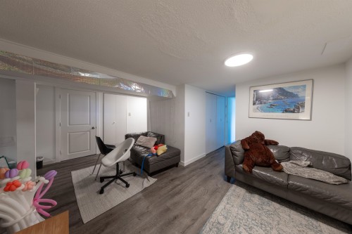 3719 3Rd Avenue W, Vancouver, BC 