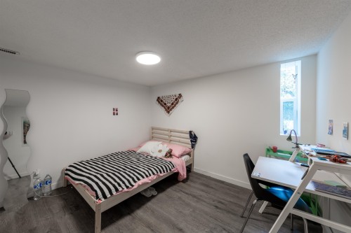 3719 3Rd Avenue W, Vancouver, BC 