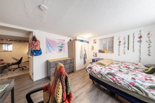 3719 3Rd Avenue W, Vancouver, BC 