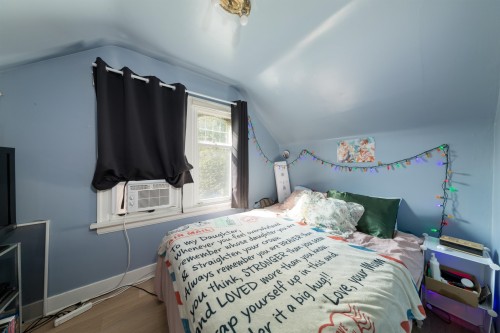 3719 3Rd Avenue W, Vancouver, BC 